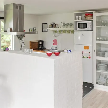 Three-bedroom Holiday In * هالس